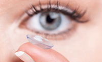 Des lentilles de contact multifocales en cas d'astigmatisme